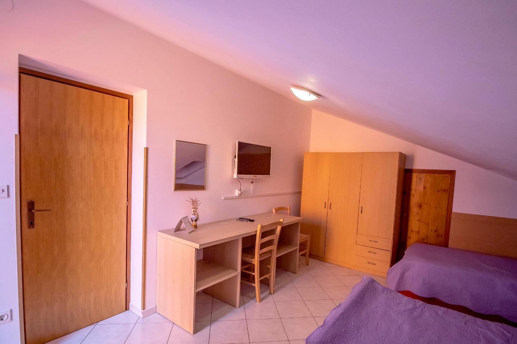 Apartment Fredi *
