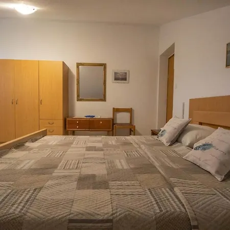 Fredi Apartment Mali Losinj Exterior photo