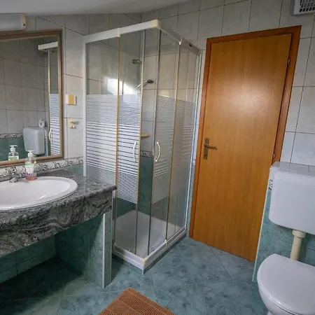 Fredi Apartment Mali Losinj Exterior photo
