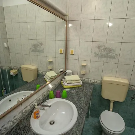 Fredi Apartment Mali Losinj Exterior photo
