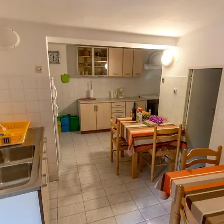 Fredi Apartment Mali Losinj Exterior photo
