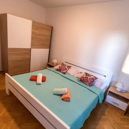 Fredi Apartment Mali Losinj Exterior photo