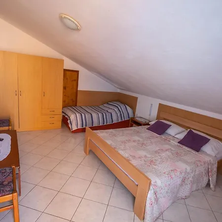 Fredi Apartment Mali Losinj Exterior photo