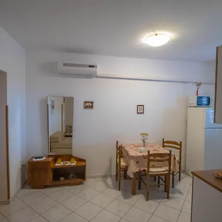 Fredi Apartment Mali Losinj Exterior photo